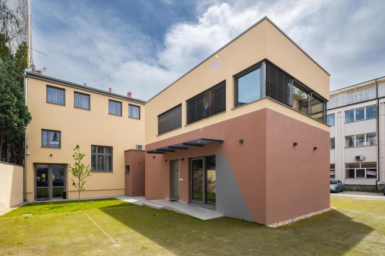 Lavilla Osijek Exterior foto